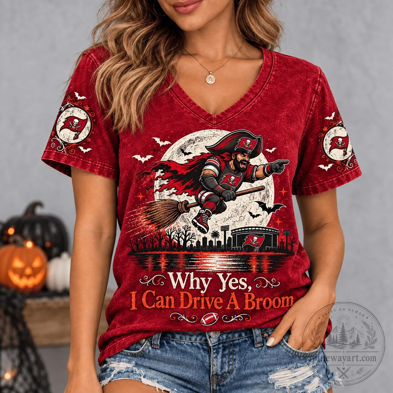 Tampa Bay Buccaneers Halloween Witch I Can Drive A Broom T-Shirt